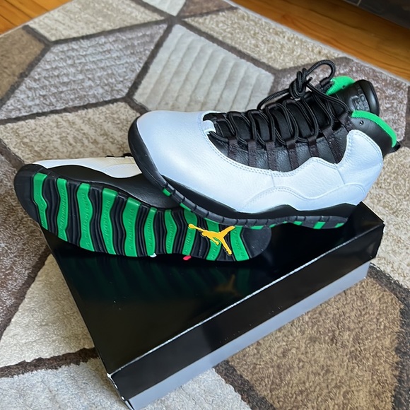 Air Jordan X “City Series” - Picture 3 of 6